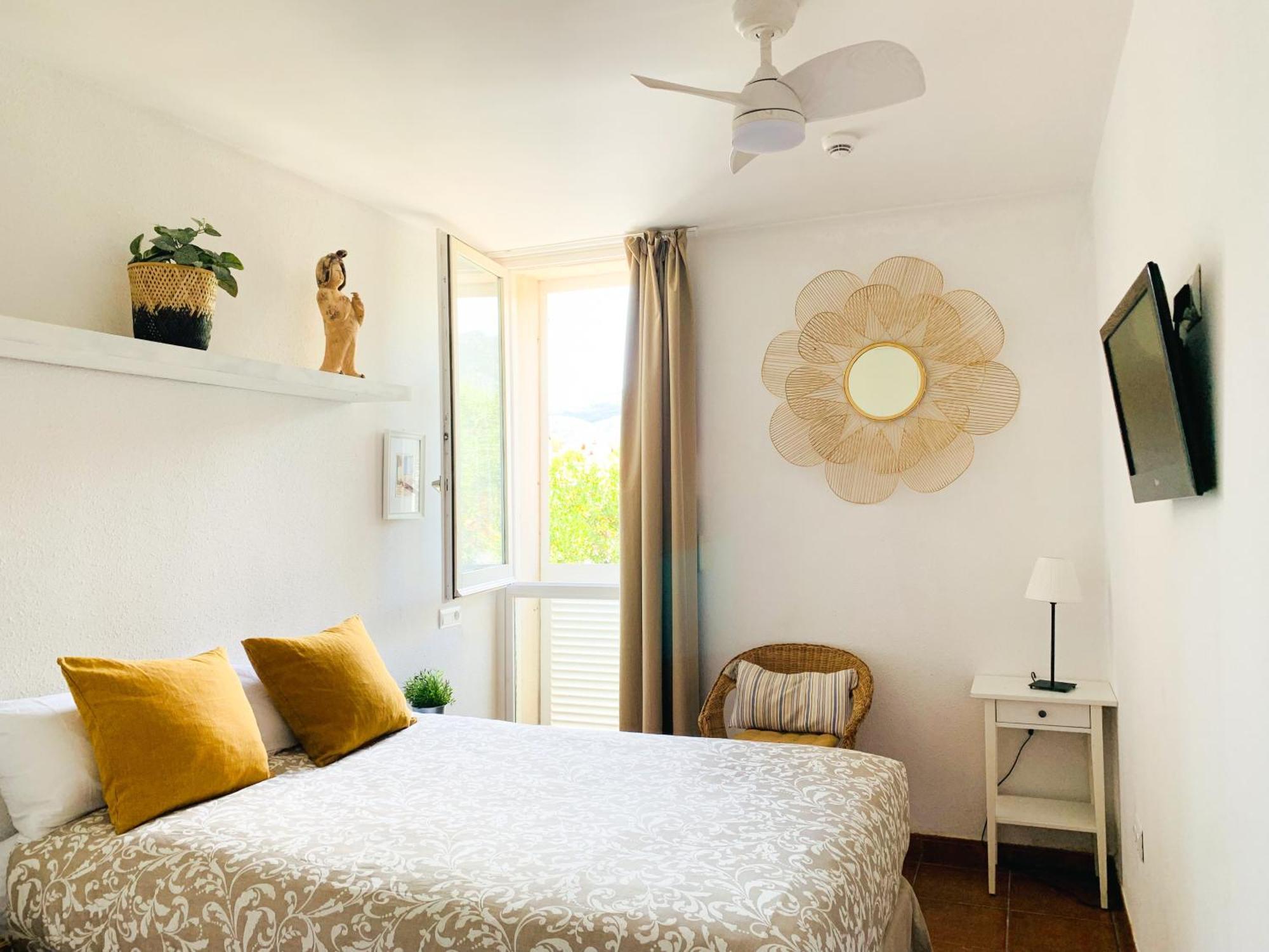 Habitacion Centrica Con Aire Acondicionado Bano Privado Nevera Cadaqués Eksteriør bilde